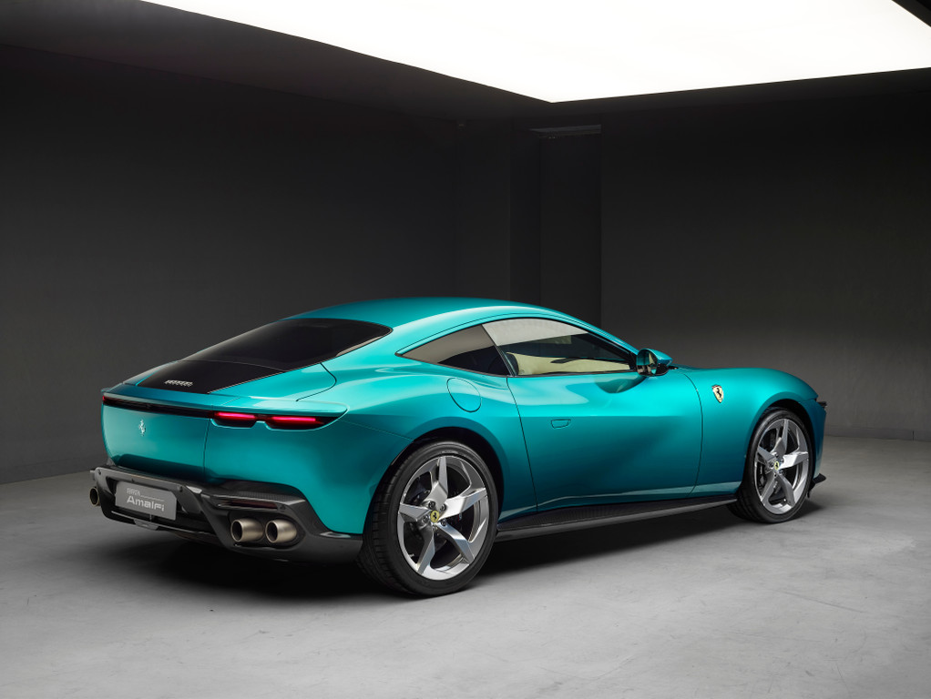desain belakang Ferrari Amalfi