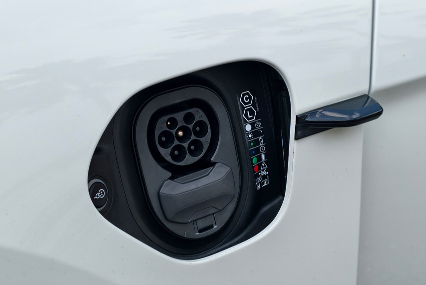 Porsche Taycan 4s charging port view