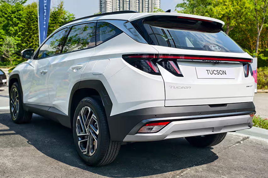 Hyundai Tucson rear