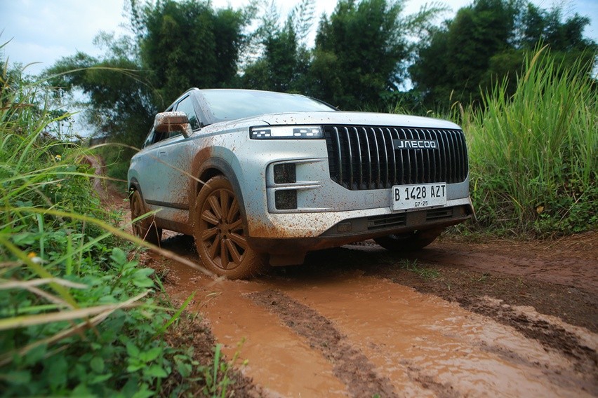 Test Drive Jaecoo J7 AWD: Tangguh di Off-road Ringan, Nyaman di Jalan Raya Test Drive Jaecoo J7 AWD: Tangguh di Off-road Ringan, Nyaman di Jalan Raya