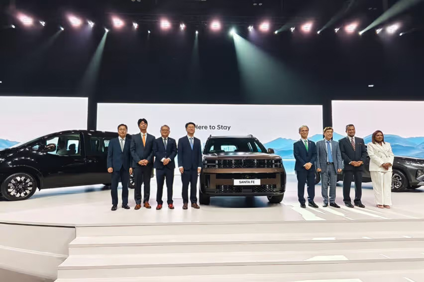 New Hyundai Santa, new Tucson, & new Staria launched in Malaysia