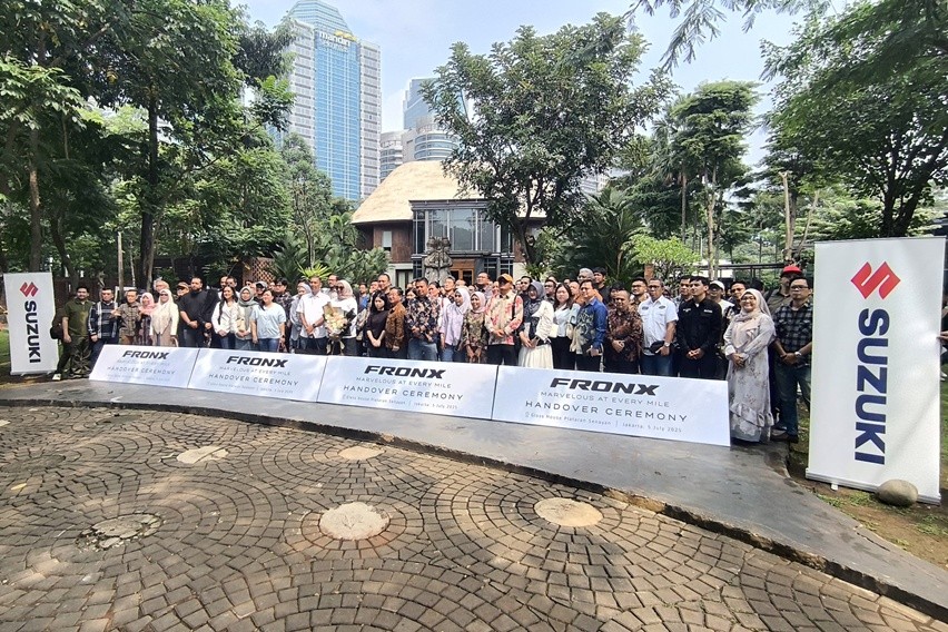 serah terima Suzuki Fronx kepada 55 konsumen pertama