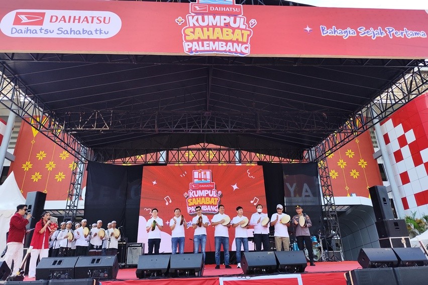 Panggung hiburan di DKS Palembang 2025