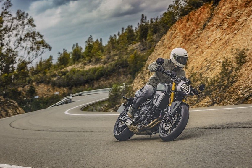 Suzuki GSX-8T