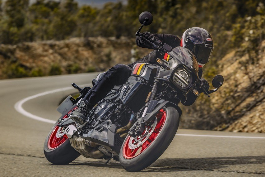 Suzuki unveils all-new GSX-8T, GSX-8TT Suzuki unveils all-new GSX-8T, GSX-8TT