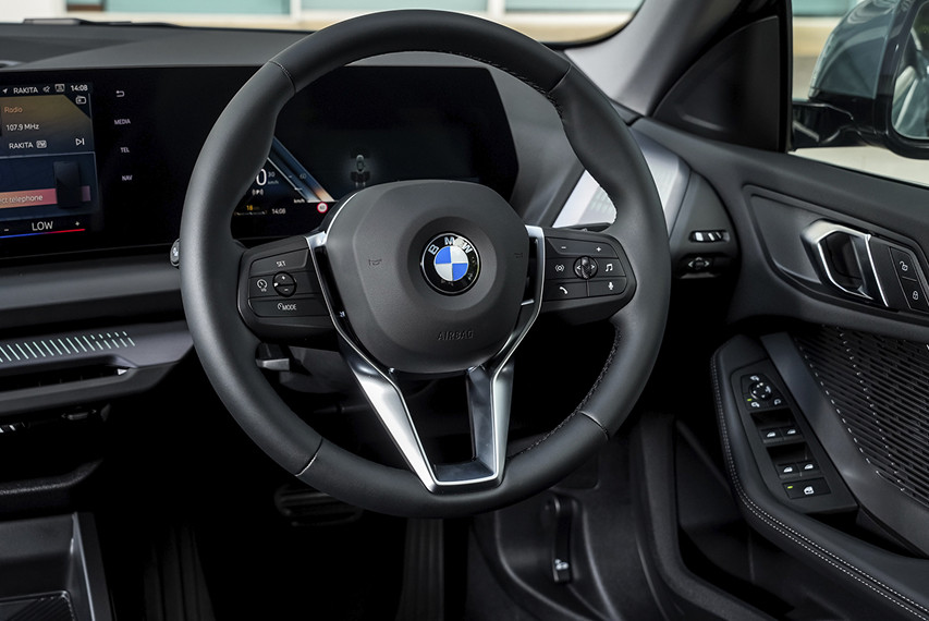 BMW 218i steering wheel view