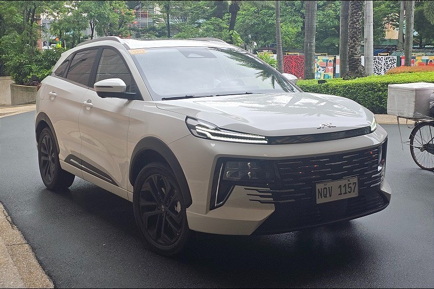 SPOTTED: JAC JS6 PHEV in PH SPOTTED: JAC JS6 PHEV in PH