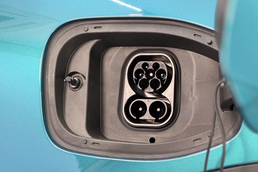 Fitur V2L di Aion UT