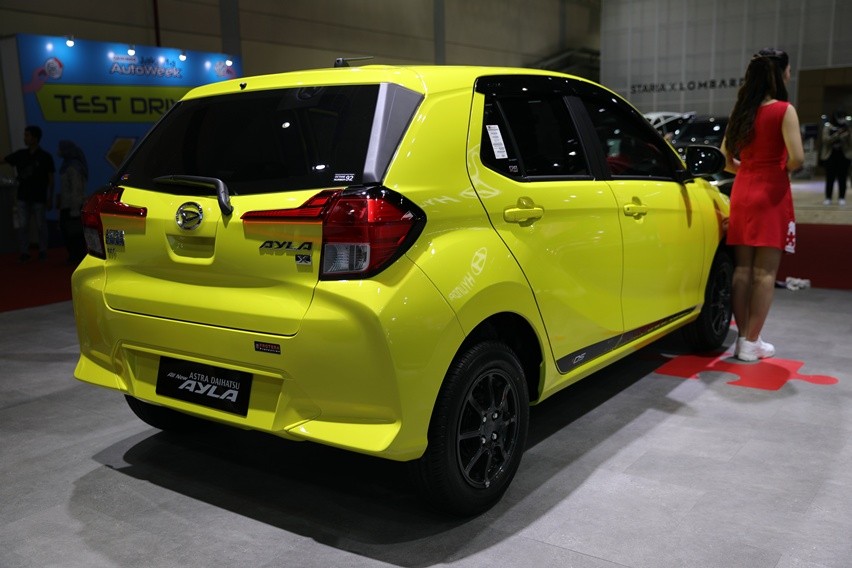 eksterior Daihatsu Ayla X