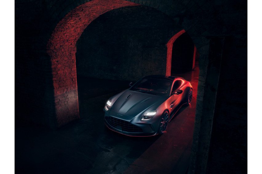 Aston Martin Vantage S