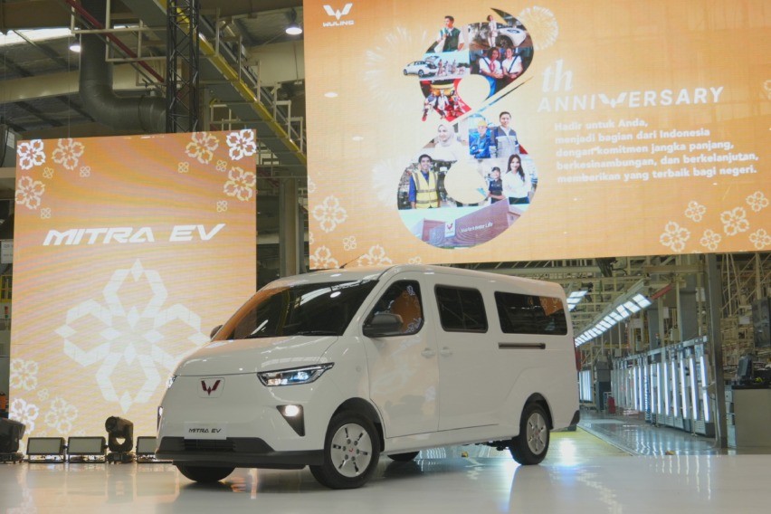 Perayaan 8 Tahun di Indonesia, Wuling Luncurkan Kendaraan Komersial Mitra EV Perayaan 8 Tahun di Indonesia, Wuling Luncurkan Kendaraan Komersial Mitra EV