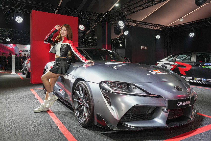 Toyota Super GT view