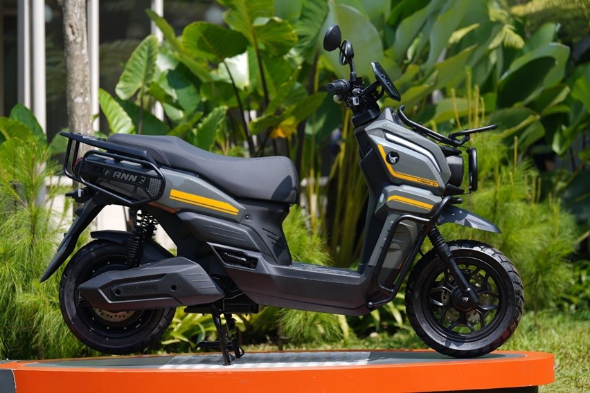Motor Listrik Serbaguna Indomobil eMotor Tyranno Hadir di Bandung Motor Listrik Serbaguna Indomobil eMotor Tyranno Hadir di Bandung