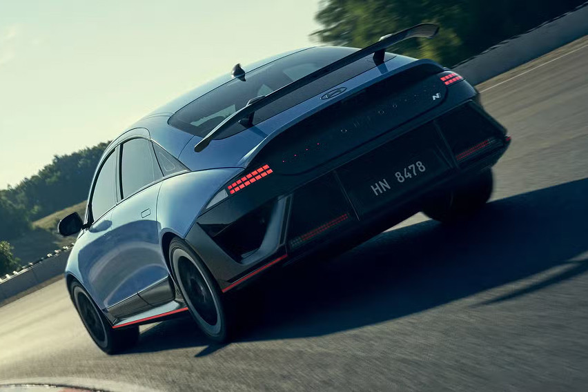 Hyundai Ioniq 6 N rear