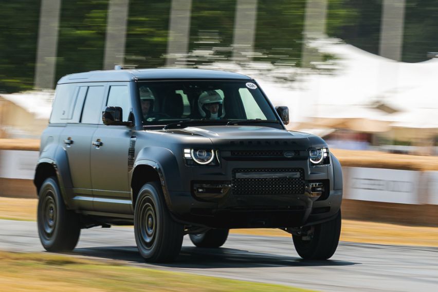Land Rover Defender Octa Black debuts at 2025 Goodwood FOS
