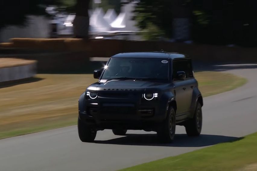 Land Rover Defender Octa Black