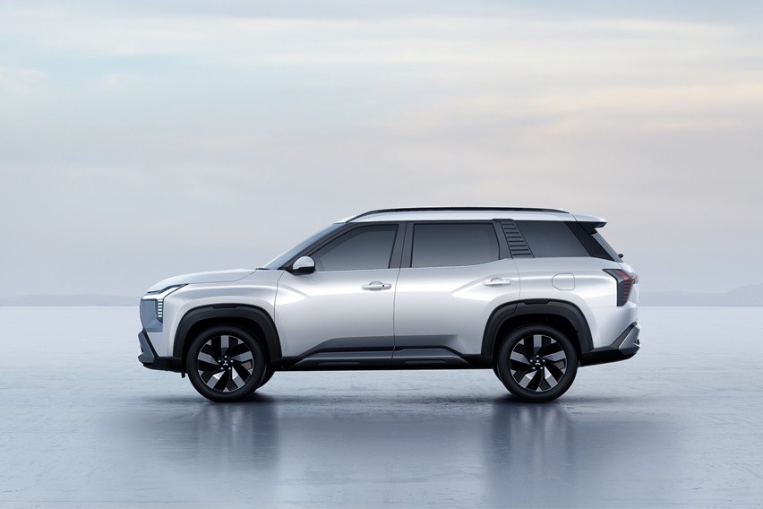 Bridgestone Turanza 6 ENLITEN Jadi Ban Standar Mitsubishi Destinator