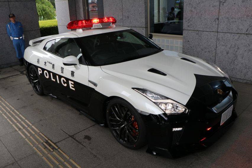 Nissan GT-R police