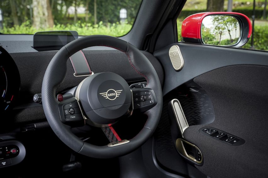 MINI Aceman JCW steering wheel