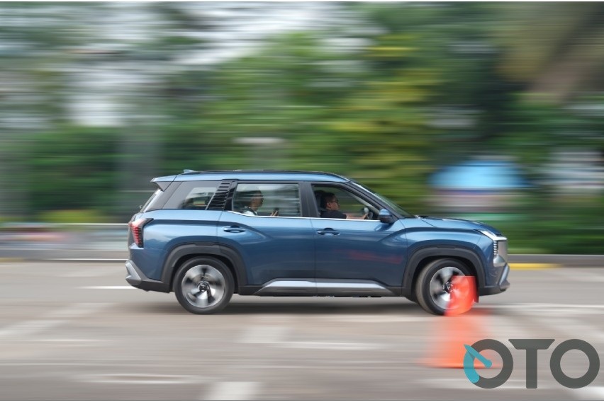 Mitsubishi Destinator panning