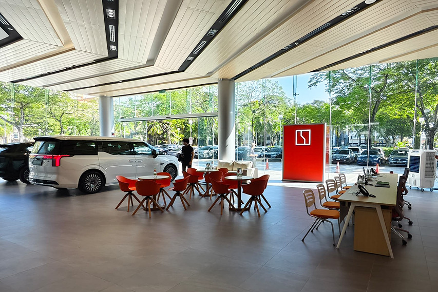 Zeekr Sunway showroom inside view