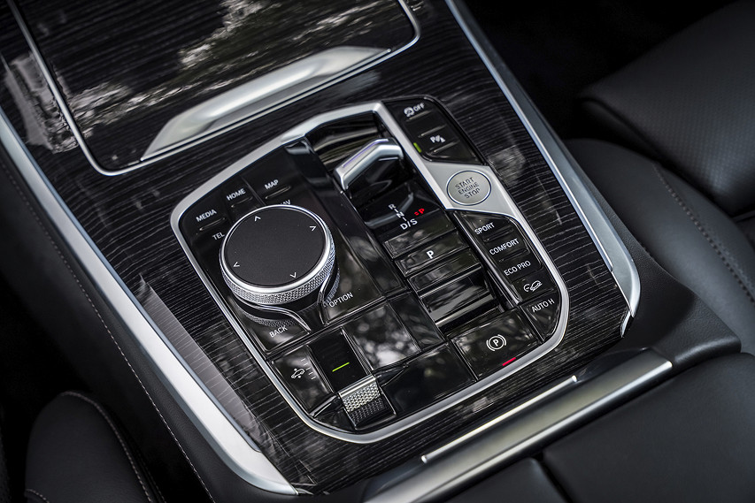 2025 BMW X5 transmission