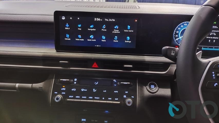 Hyundai Stargazer Cartenz monitor