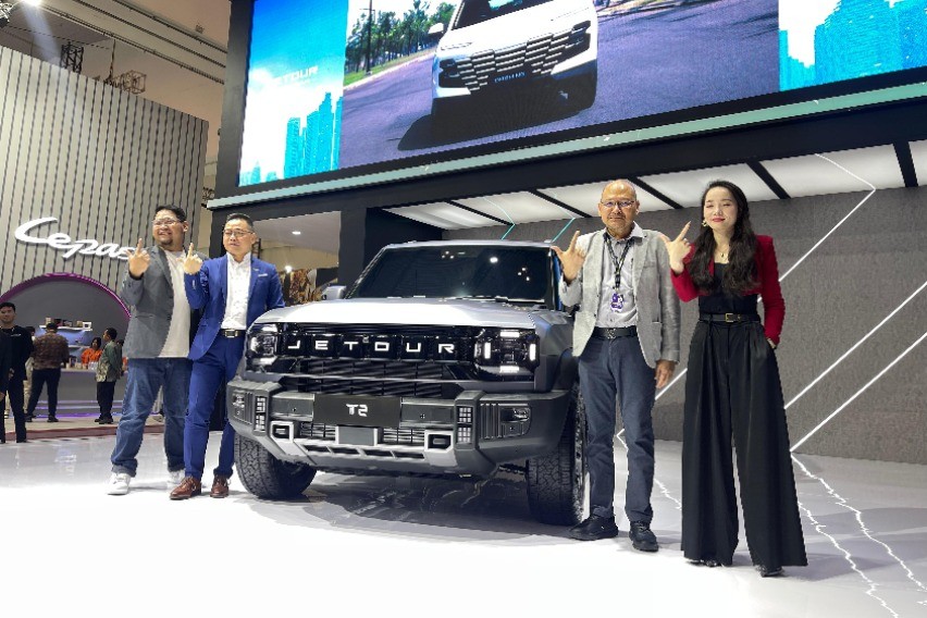 Jetour Bawa SUV Off-road T2 dan Mobil Listrik X20e di GIIAS 2025