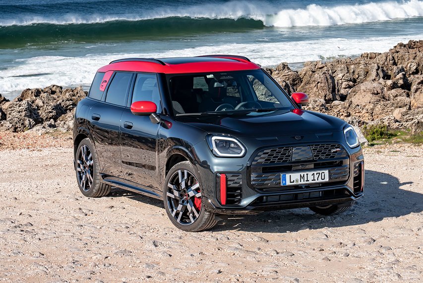 MINI Countryman JCW front view