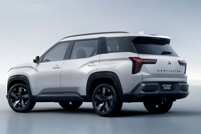 Mitsubishi Destinator rear