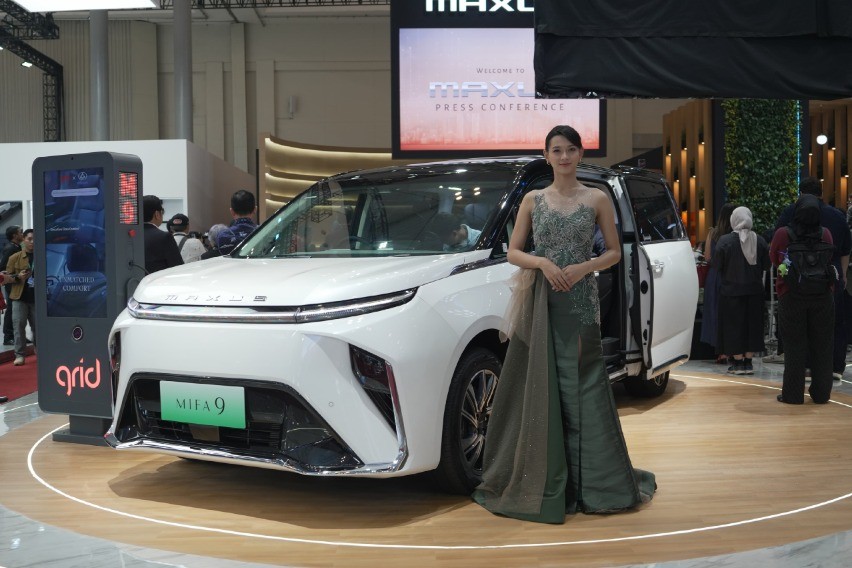 Maxus Turunkan Harga MIFA Series dan Perkenalkan MIFA 9 Lombardi Edition