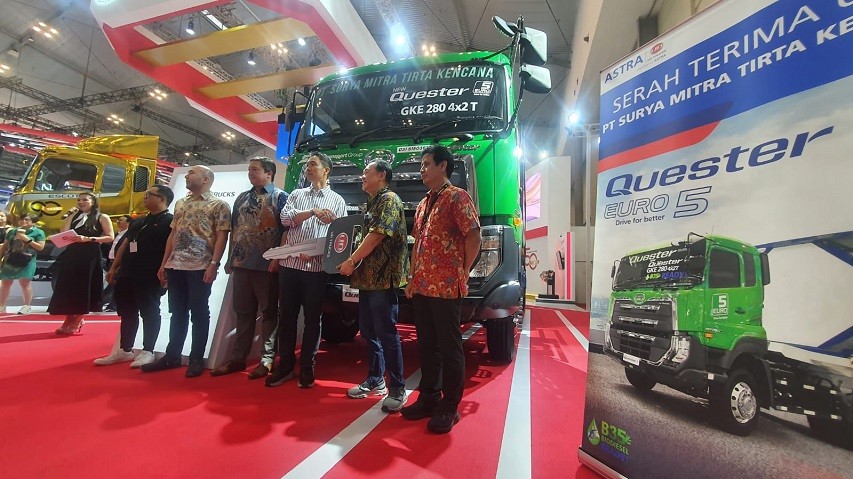 Serah terima UD Trucks Quester GKE 280 EURO 5 di GIIAS 2025