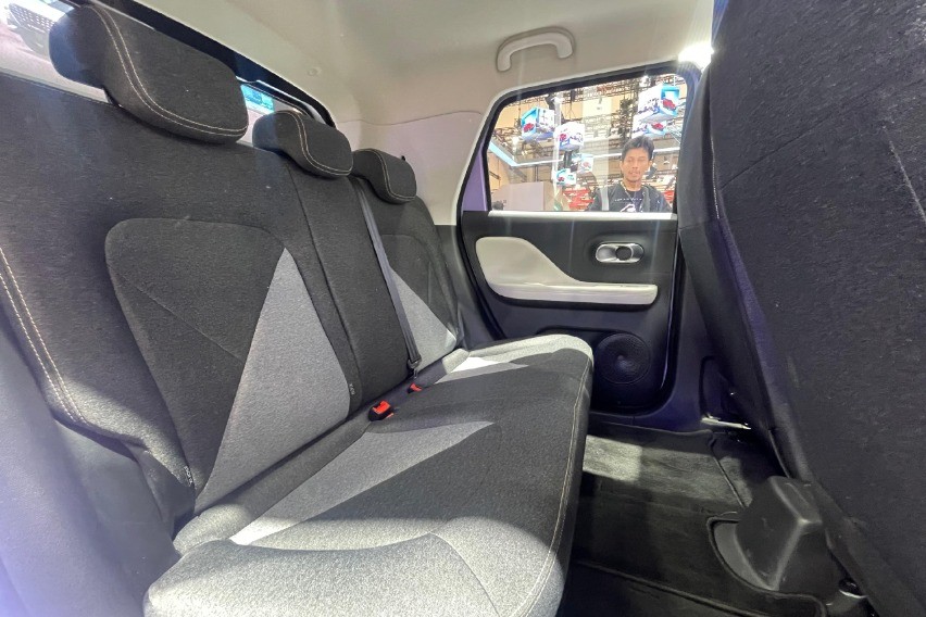 kursi belakang Jetour X20e