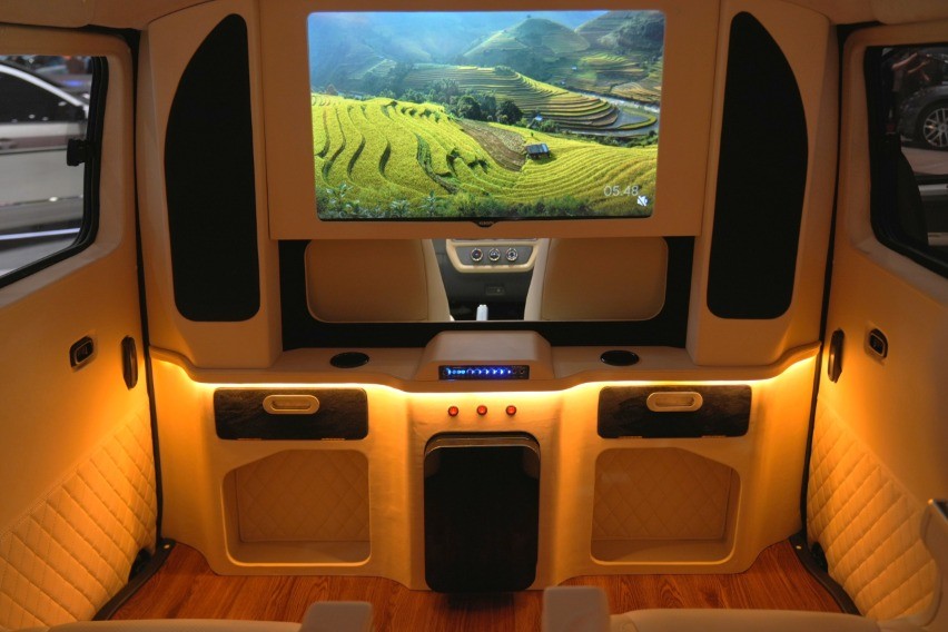 hiburan di dalam Wuling Mitra EV