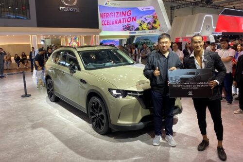 Mazda CX-60 Sport Pertama Diserahkan ke Ade Rai Mazda CX-60 Sport Pertama Diserahkan ke Ade Rai