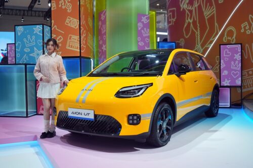 Harga Aion UT Mulai Rp325 Juta, Siapa Saja Rivalnya di 2025? Harga Aion UT Mulai Rp325 Juta, Siapa Saja Rivalnya di 2025?