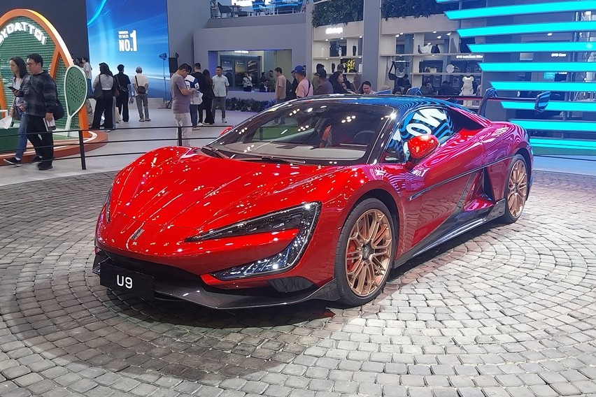 Mobil Sport Mewah dan Bertenaga di GIIAS 2025: Dari MG Cyberster hingga Yangwang U9 Mobil Sport Mewah dan Bertenaga di GIIAS 2025: Dari MG Cyberster hingga Yangwang U9
