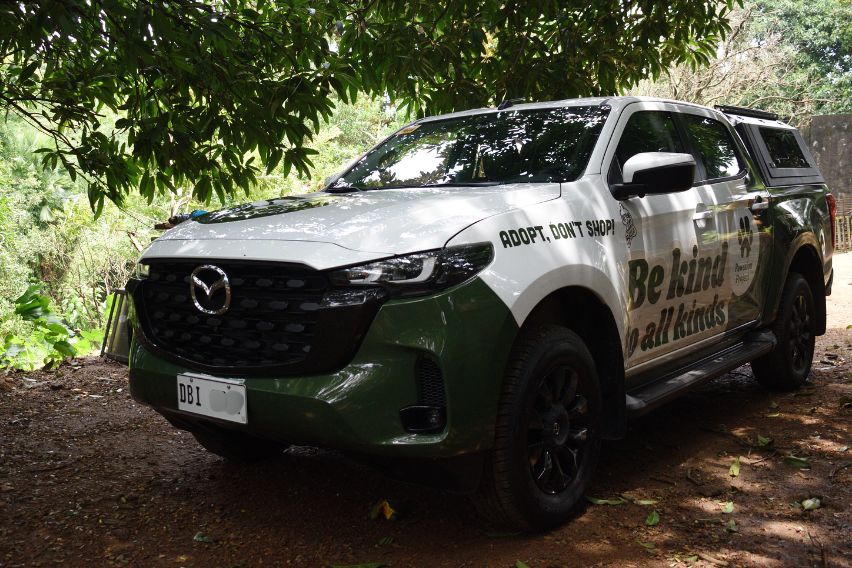 Mazda PH lends out 'dressed-up BT-50' to Pawssion Project 