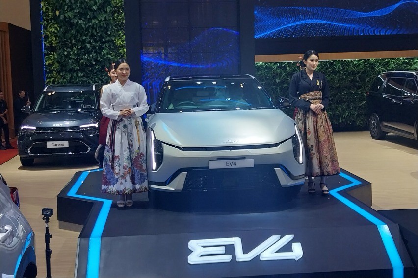 Kia EV4