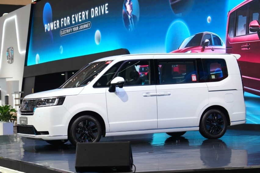 Honda Step WGN eHEV