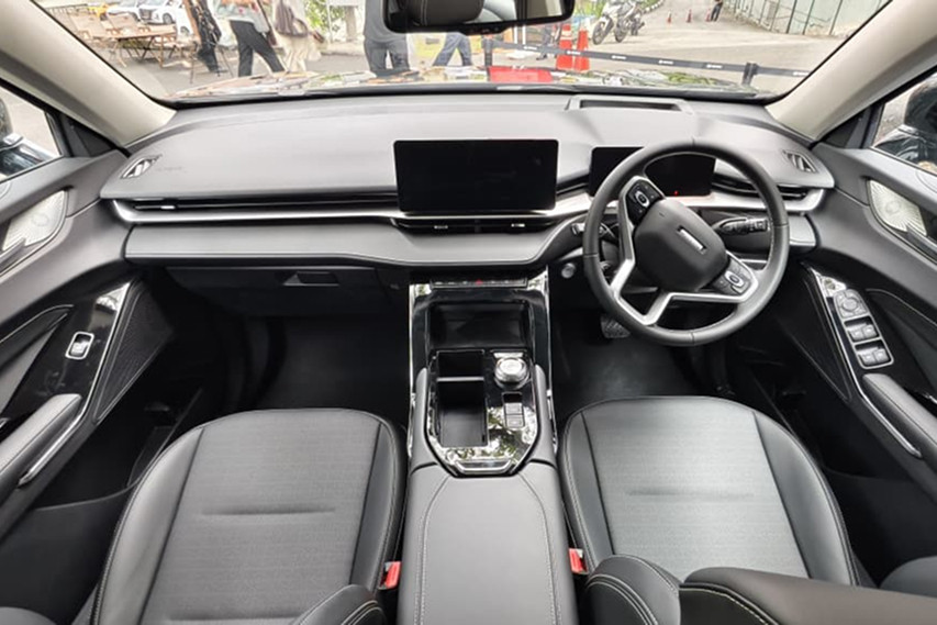 GWM Haval H6 HEV new interior view