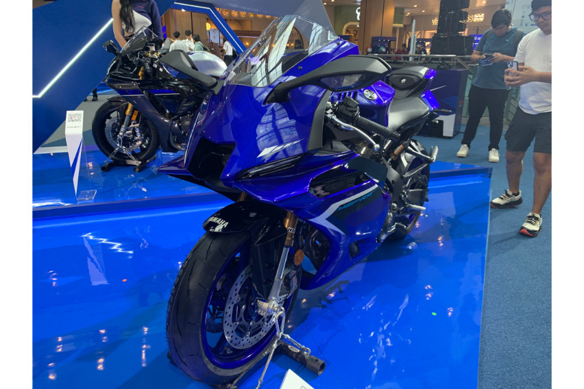 Yamaha YZF R9