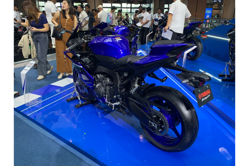 Yamaha YZF R9