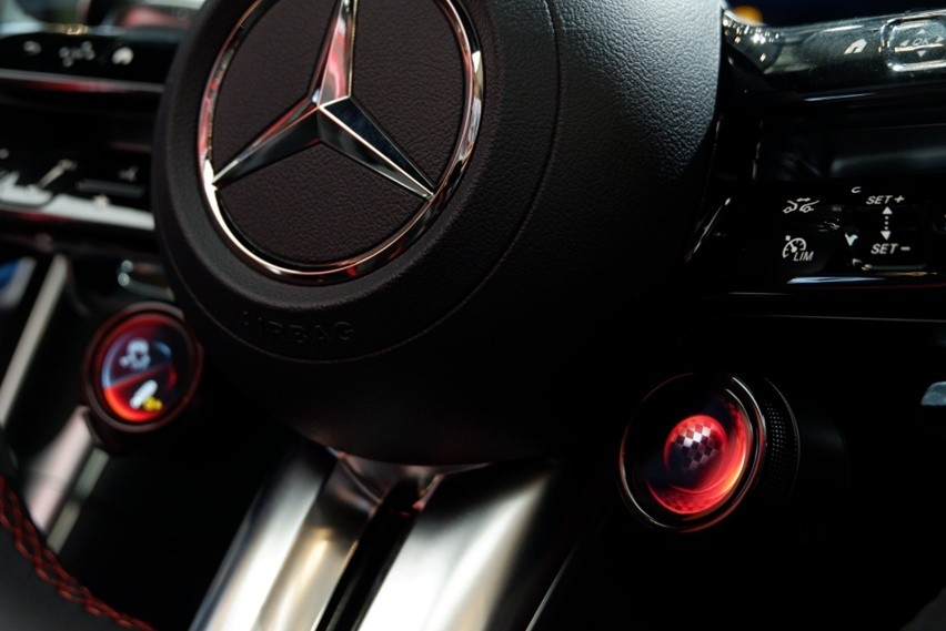 Mercedes-AMG CLE 53 Cabriolet GIIAS 2025