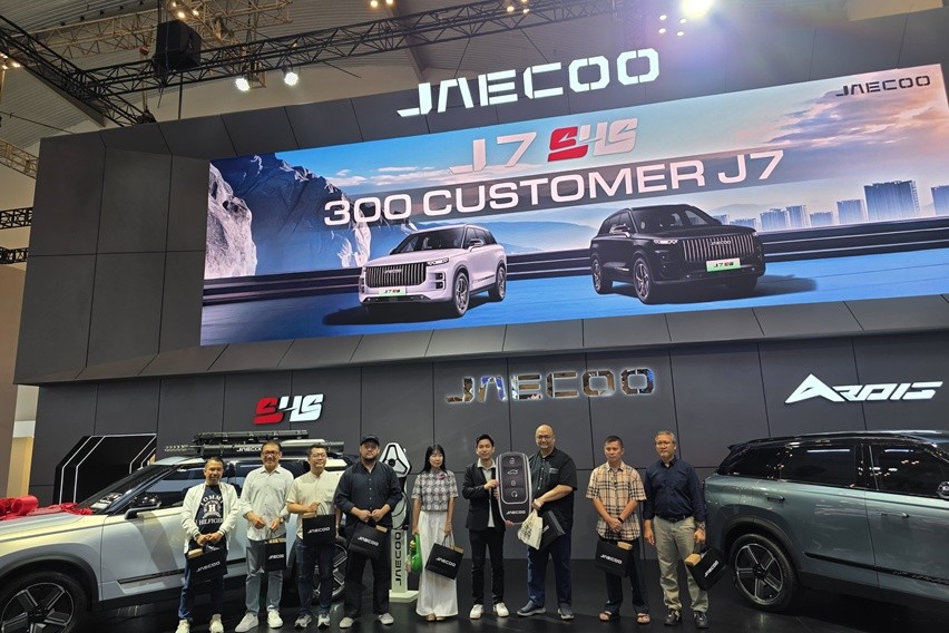 Jaecoo J7 handover