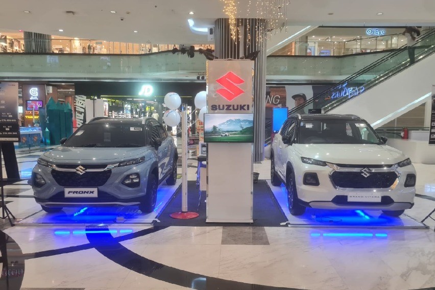 Suzuki Fronx dan Grand Vitara Hadir di Oto Mall Exhibition Lippo Mall Puri