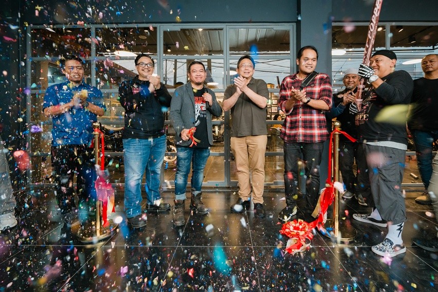 Pembukaan Royal Enfield Showroom