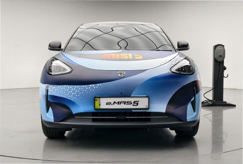 Proton emas5 front face view