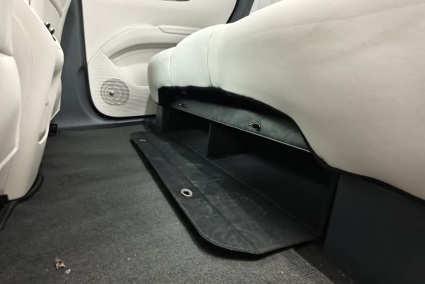 Proton emas5 rear compartment view