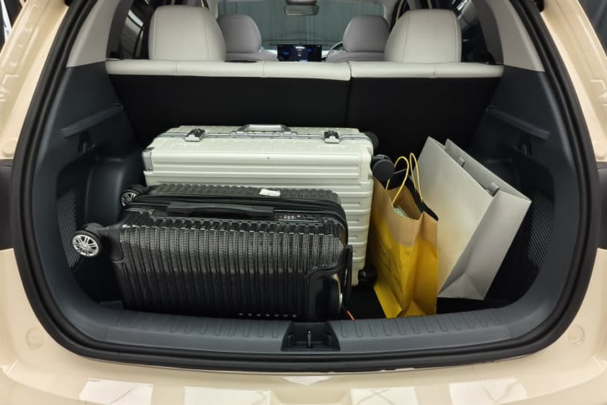 Proton emas5 boot space